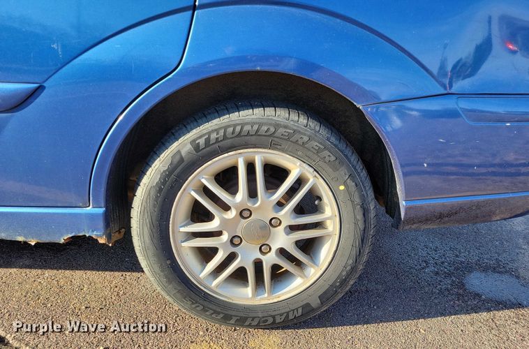 image for item NO9932 2002 Ford  Focus 