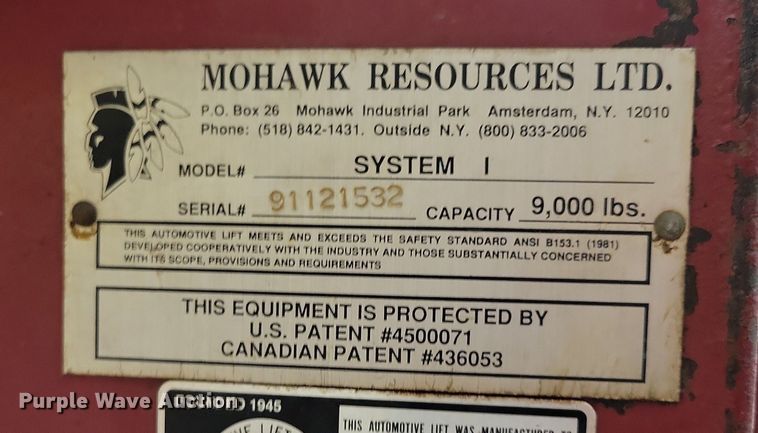 image for item NO9979 Mohawk automotive lift