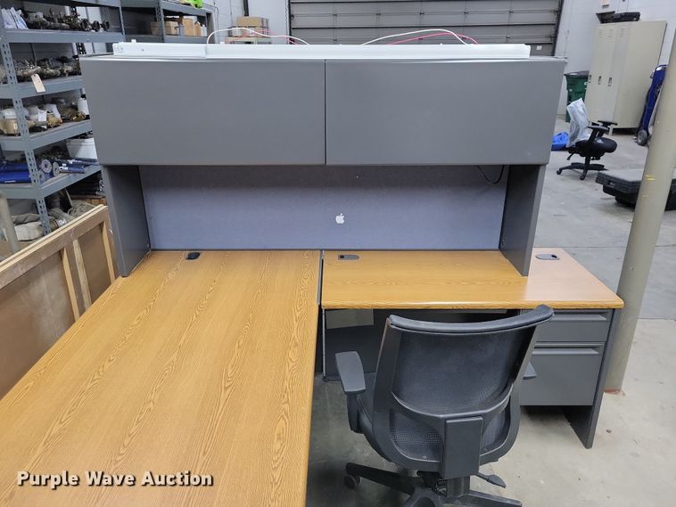 image for item NO9980 Office furniture