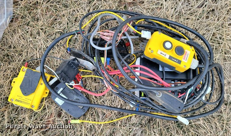 image for item NO9985 Knapheide dump bed