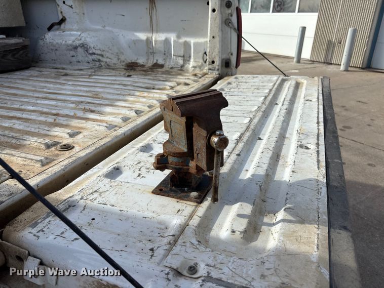 image for item OE9262 2015 Ford F250 Super Duty XL pickup truck