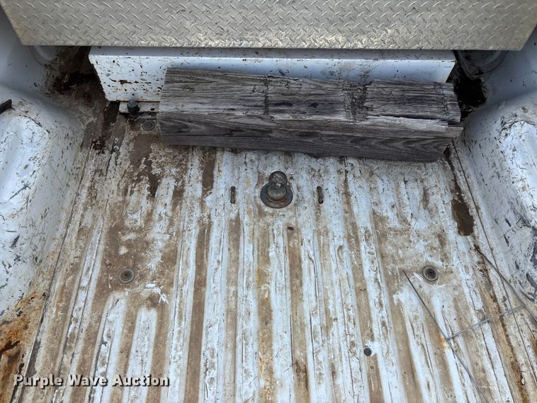 image for item OE9262 2015 Ford F250 Super Duty XL pickup truck