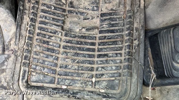 image for item OE9262 2015 Ford F250 Super Duty XL pickup truck