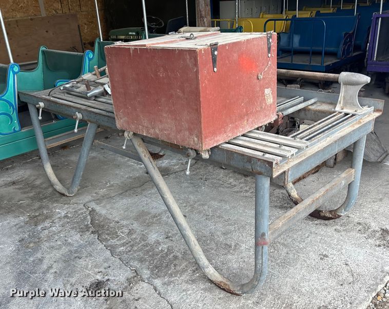 image for item OE9325 Wood router table