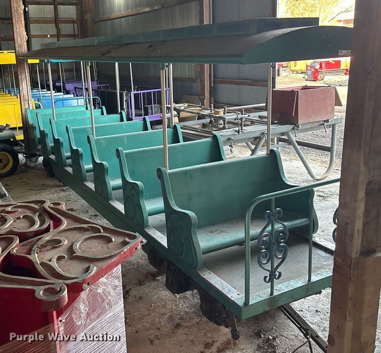 image for item OE9327 (3) passenger train cars