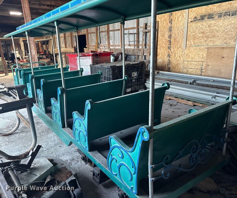 image for item OE9327 (3) passenger train cars