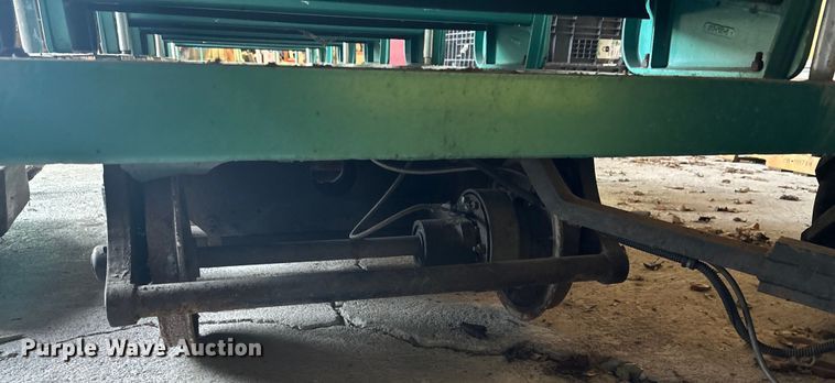 image for item OE9327 (3) passenger train cars