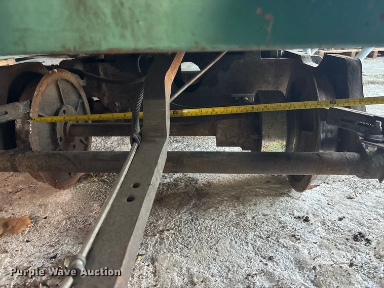 image for item OE9327 (3) passenger train cars