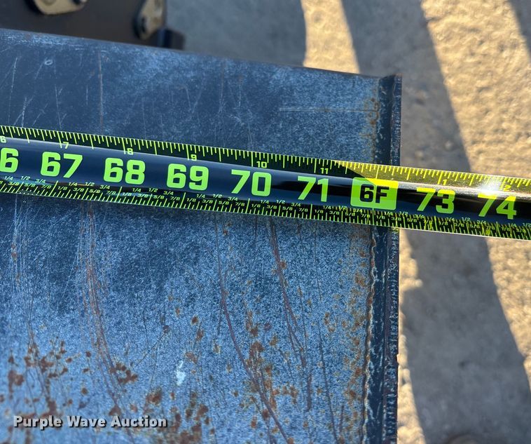 image for item OE9328 Ford CA414D MFWD tractor