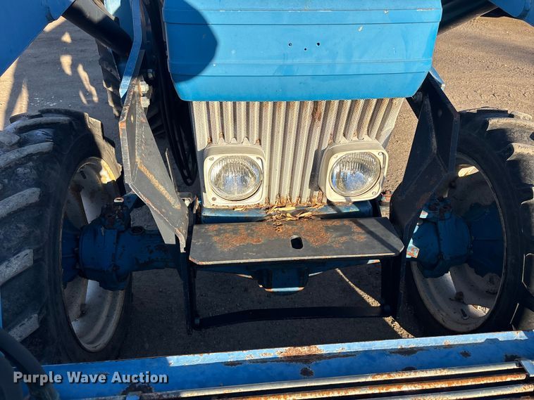 image for item OE9328 Ford CA414D MFWD tractor