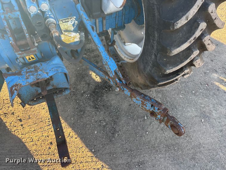 image for item OE9328 Ford CA414D MFWD tractor