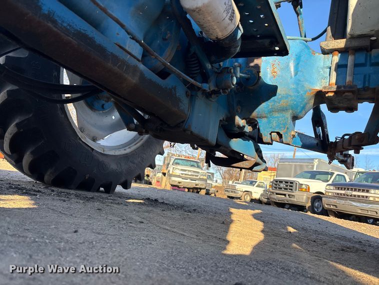 image for item OE9328 Ford CA414D MFWD tractor