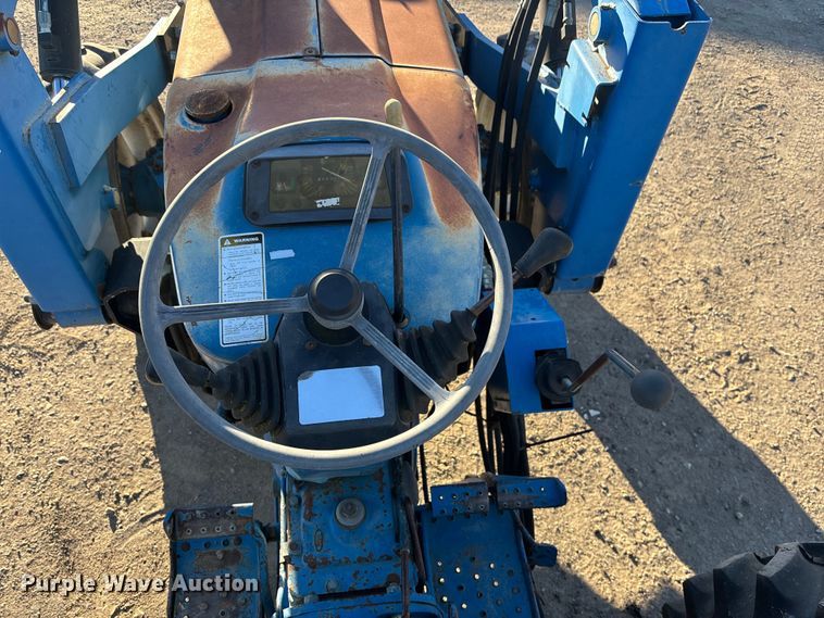 image for item OE9328 Ford CA414D MFWD tractor