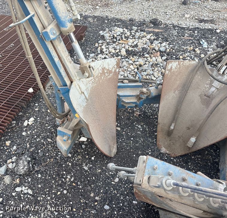 image for item OE9333 Care Tree skid steer tree spade