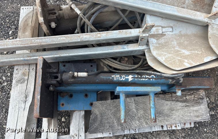 image for item OE9333 Care Tree skid steer tree spade