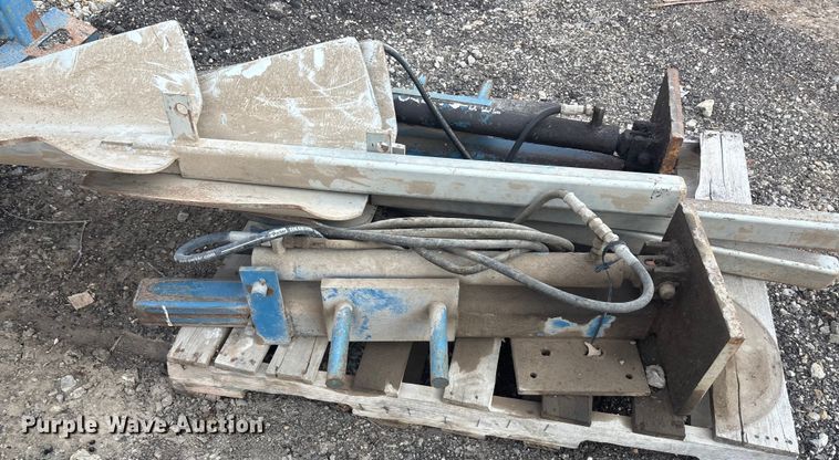 image for item OE9333 Care Tree skid steer tree spade