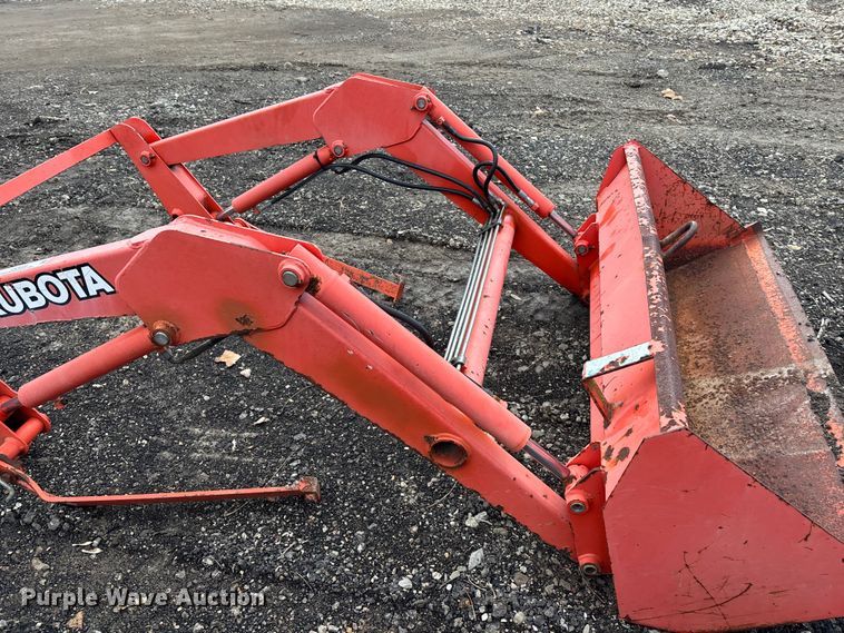 image for item OE9334 Kubota LA351 loader