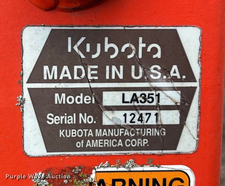 image for item OE9334 Kubota LA351 loader