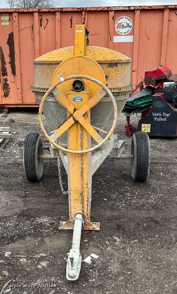 image for item OE9335 Stone 950M concrete mixer