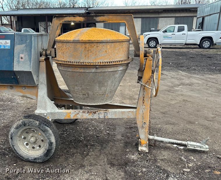 image for item OE9335 Stone 950M concrete mixer