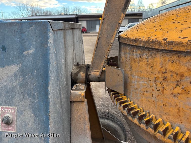 image for item OE9335 Stone 950M concrete mixer