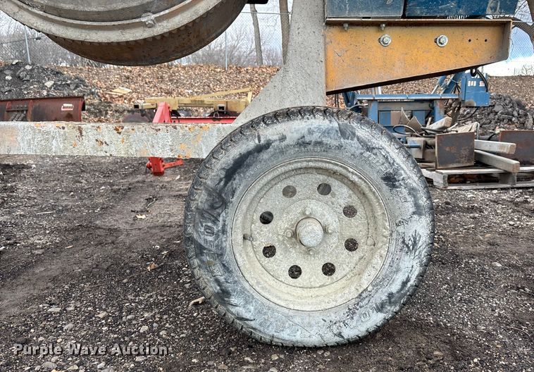 image for item OE9335 Stone 950M concrete mixer