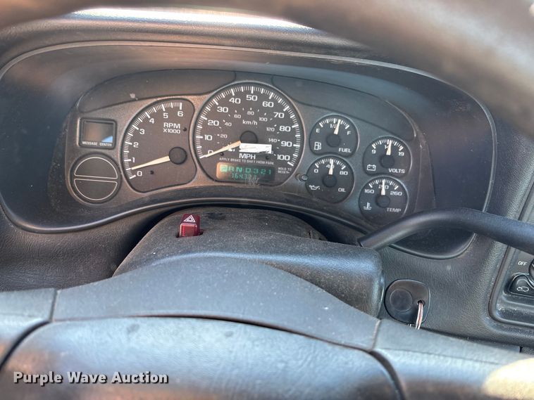 image for item OE9338 2002 Chevrolet Silverado 1500 Ext. Cab pickup truck