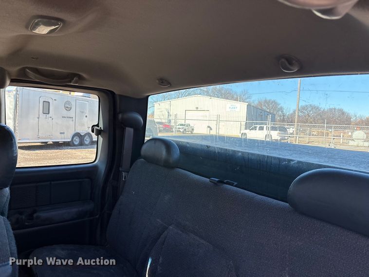 image for item OE9338 2002 Chevrolet Silverado 1500 Ext. Cab pickup truck