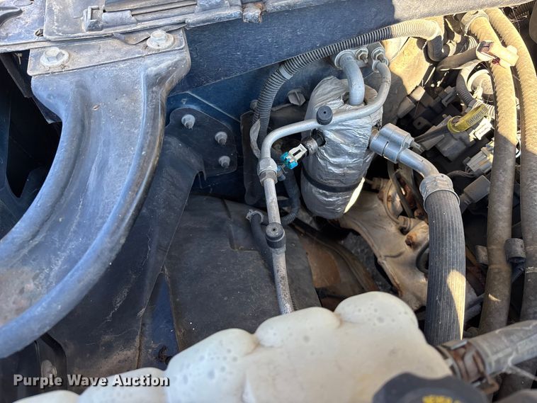 image for item OE9338 2002 Chevrolet Silverado 1500 Ext. Cab pickup truck