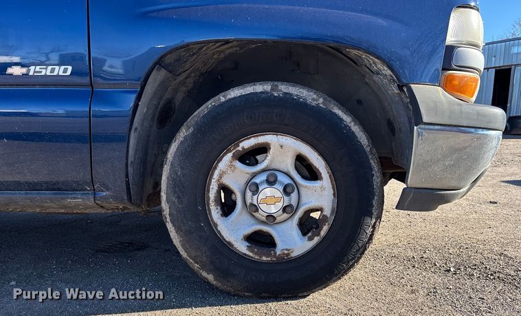 image for item OE9338 2002 Chevrolet Silverado 1500 Ext. Cab pickup truck