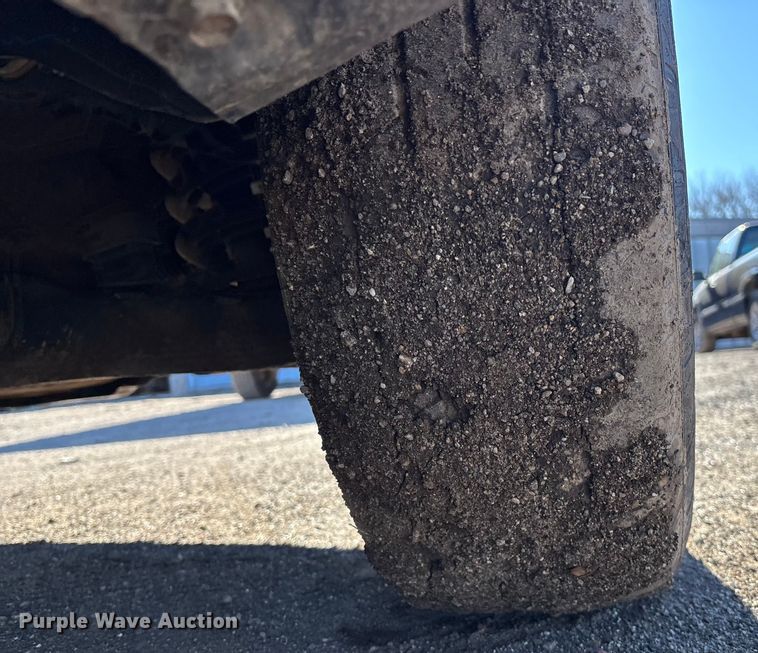 image for item OE9338 2002 Chevrolet Silverado 1500 Ext. Cab pickup truck