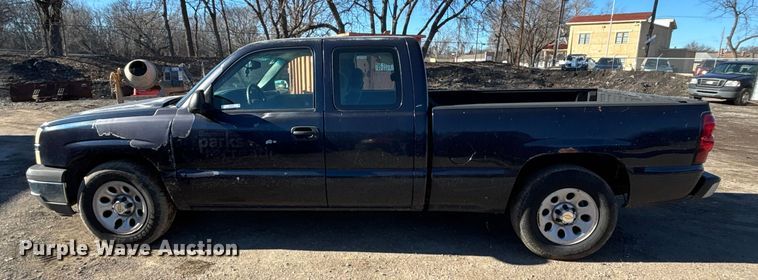 image for item OE9339 2005 Chevrolet Silverado 1500 Ext. Cab pickup truck