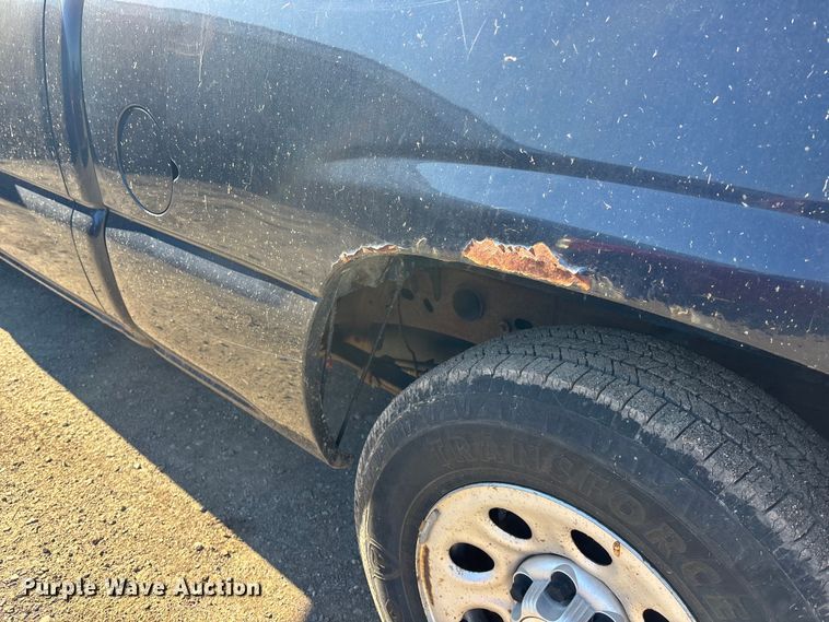 image for item OE9339 2005 Chevrolet Silverado 1500 Ext. Cab pickup truck