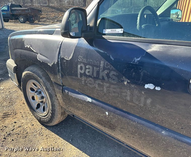 image for item OE9339 2005 Chevrolet Silverado 1500 Ext. Cab pickup truck