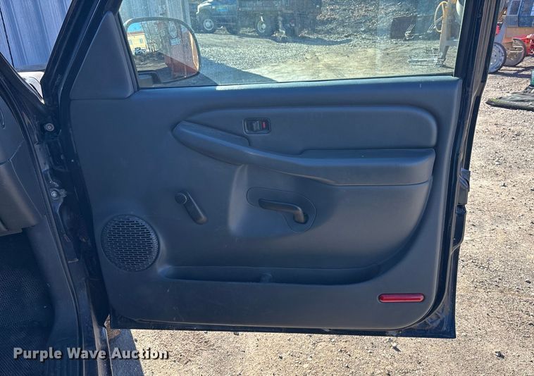 image for item OE9339 2005 Chevrolet Silverado 1500 Ext. Cab pickup truck