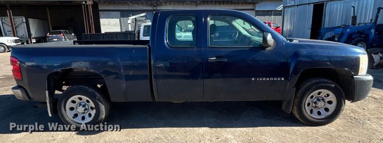 image for item OE9342 2009 Chevrolet Silverado 1500 Ext. Cab pickup truck