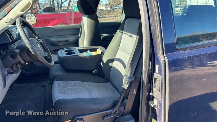 image for item OE9342 2009 Chevrolet Silverado 1500 Ext. Cab pickup truck