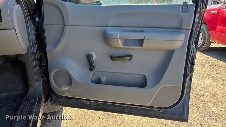 image for item OE9342 2009 Chevrolet Silverado 1500 Ext. Cab pickup truck