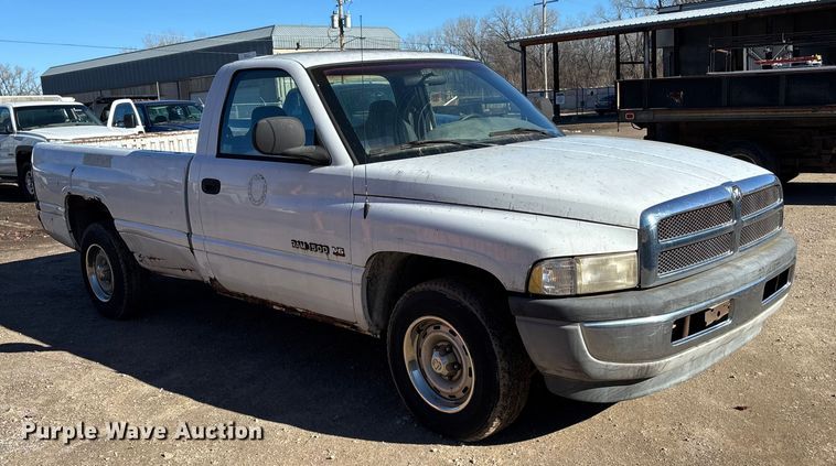 image for item OE9343 1999 Dodge Ram 1500 pickup truck