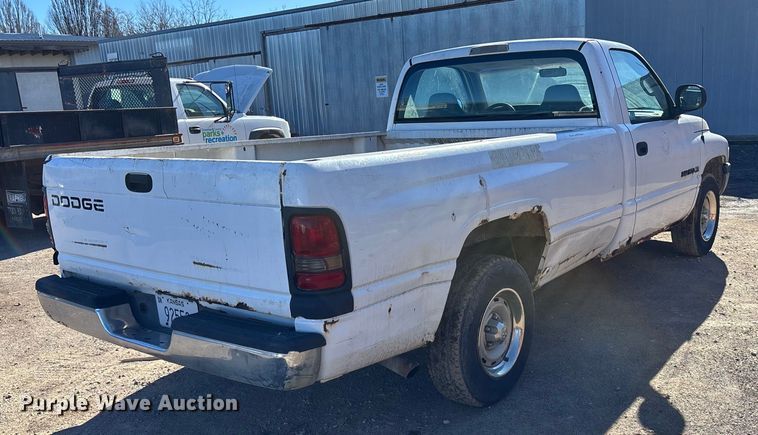 image for item OE9343 1999 Dodge Ram 1500 pickup truck