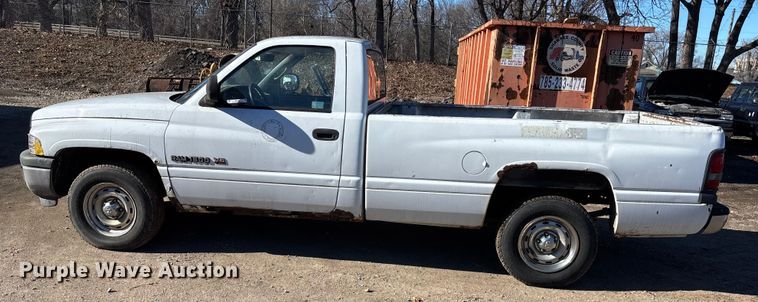 image for item OE9343 1999 Dodge Ram 1500 pickup truck