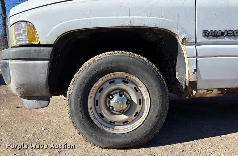 image for item OE9343 1999 Dodge Ram 1500 pickup truck