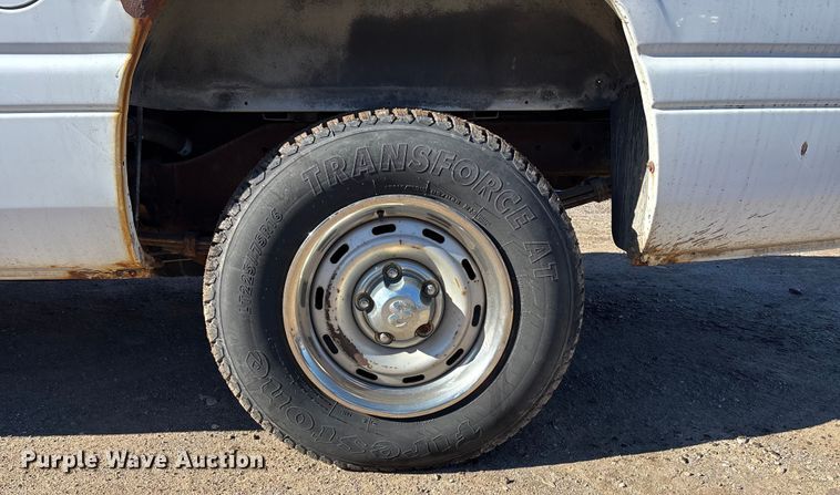 image for item OE9343 1999 Dodge Ram 1500 pickup truck