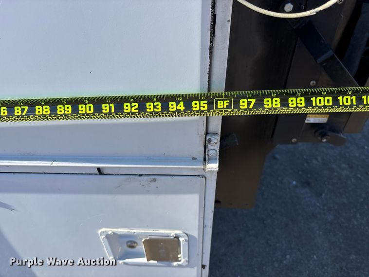 image for item OE9344 2003 Chevrolet Silverado 2500HD utility bed pickup truck