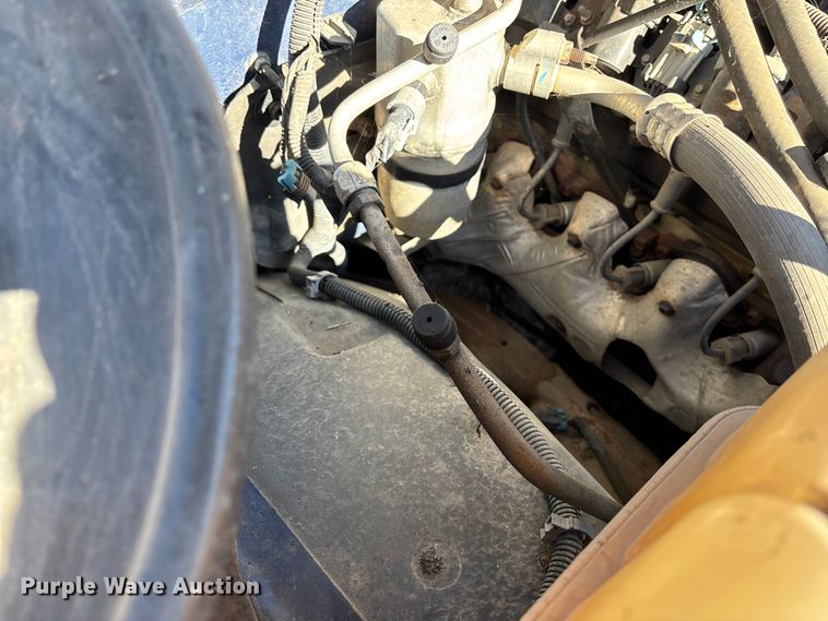 image for item OE9346 2004 Chevrolet Silverado 1500 Ext. Cab pickup truck