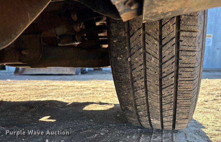 image for item OE9346 2004 Chevrolet Silverado 1500 Ext. Cab pickup truck