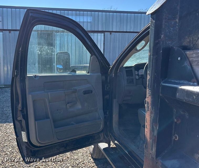 image for item OE9347 2007 Dodge Ram 3500 dump bed pickup truck