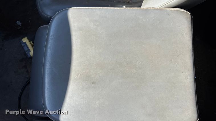 image for item OE9347 2007 Dodge Ram 3500 dump bed pickup truck