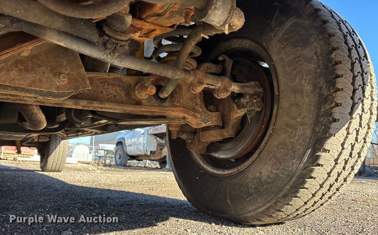 image for item OE9348 1999 Ford E350 van