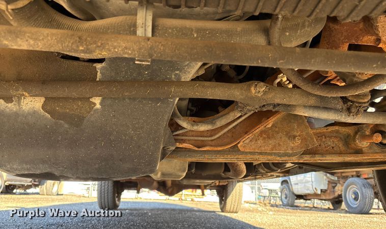 image for item OE9348 1999 Ford E350 van